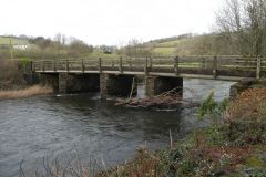 26.-Halfpenny-Bridge-downstream-face