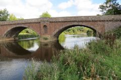 4.-Cowley-Bridge-River-Creedy-downstream-arches-3
