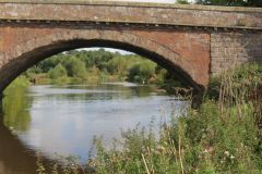 4.-Cowley-Bridge-River-Creedy-downstream-arches-5