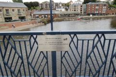10.-Cricklepit-Bridge