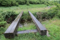 3.-Footbridge-beneath-Redstone-Hill