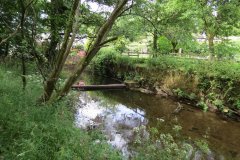 4.-Flowing-behind-the-Youth-Hostel-in-Exford-4