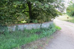 20.Bickenhall-Bridge.-South-entrance-parapet
