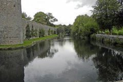 1.-Bishops-Palace-Moat