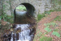 13.-Lower-Beverton-Bridge-downstream-arch