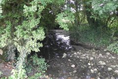 16.Looking-downstream-from-ROW-Footbridge-3860