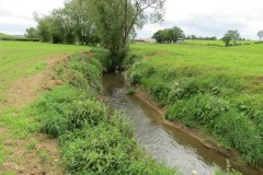 15.-Looking-downstream-from-Balham-Hill-Farm-Accommodation-Bridge