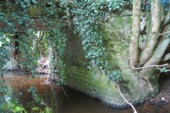 21.-Battens-Green-footbridge-upstream-face