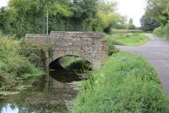 44.-Waterloo-Bow-Bridge-upstream-arch-2