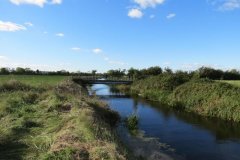 13.Looking-downstream-to-Willow-Farm-Footbridge