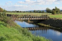 16.Willow-Farm-Footbridge-downstream-face