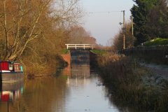 113.-Looking-upstream-to-Vicaridge-Lane-Swing-Bridge-No.26