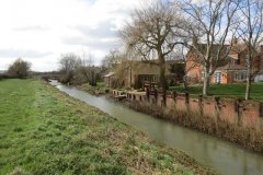 25.-Upstream-from-Englands-Bridge