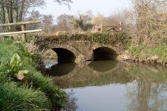 8.-Churchmoor-Farm-Accommodation-Bridge-Upstream-Arch