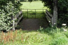 6.-Bellas-Field-Accomodation-Bridge