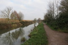 2.-Upstream-from-Vicarage-Lane-Bridge