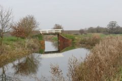 36.-Looking-upstream-to-Cogload-Bridge