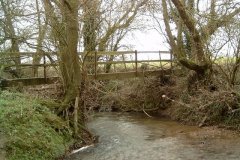 18.-Footbridge-Downstream-from-Disused-Railway-Bridge