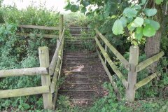 15A.-Linden-Lee-Footbridge