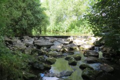 32.-Upstream-from-Hatch-Green