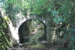 7.-Hatch-Green-footbridge-downstream-arch