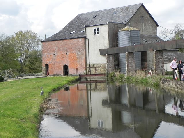 6.-Clapton-Mill-Stream-Pond