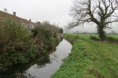 23.-Upstream-from-Hythe-Bow-Bridge-4