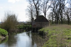 3.-Upstream-from-the-Hatch-House-5