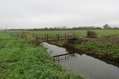 5.-accommodation-footbridge