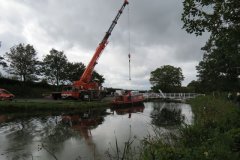 12.-Narrow-boat-lift-Tiverton-Road-Basin