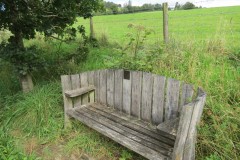 19.-Memorial-bench-above-the-River-Tone-near-Pouch-Bridge