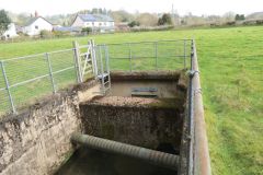 2.-Sluice-downstream-from-Dulverton-Bridge-2