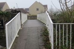 9.-Redcliffe-Court-Footbridge