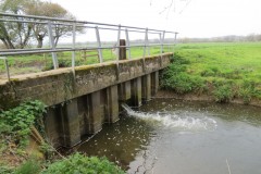7.-Mill-leat-top-sluice-downstream-face