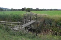 10.Sluice-downstream-from-Whitelake-Bridge