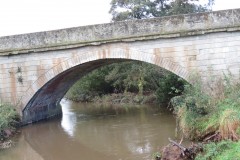 11.-Nynehead-House-drive-bridge-downstream-arches-3