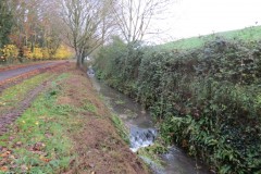 Ellenge-stream-by-Cheddar-Reservoir-11