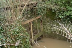61.-Hornblotton-Mill-Footbridge-Sluice