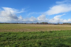 2.-High-speed-train-by-River-Tone-near-Hele-bridge