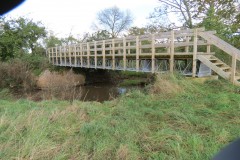 8-.Langaller-footbridge-upstream-face