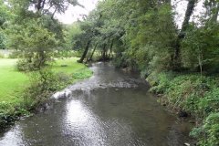 21.-Looking-downstream-from-ROW-Footbridge-4386