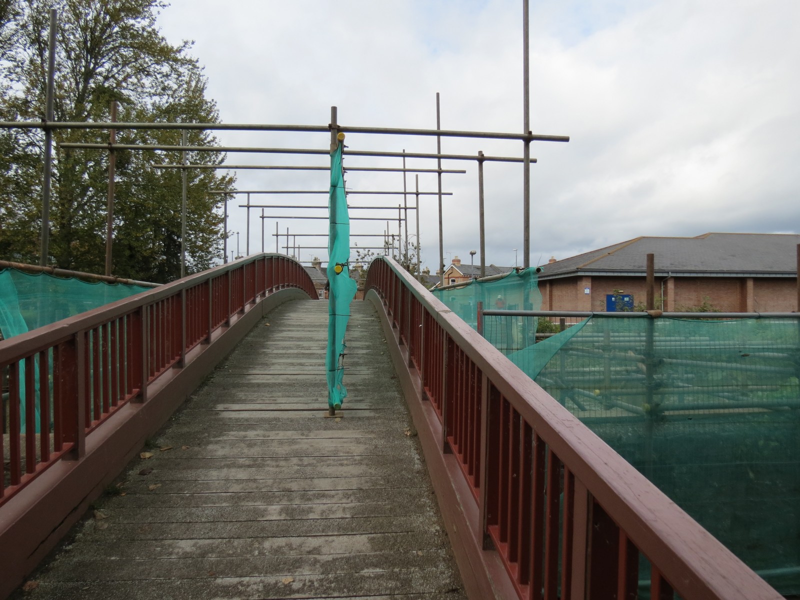 34.-Goodlands-Park-footbridge