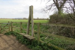 5.-Resting-place-by-River-Parrett-downstream-from-Gawbridge-Bow