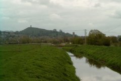 69.-Looking-Upstream-to-Footbridge-and-Pipeline