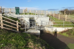 50.-Sluice-by-Hook-Bridge