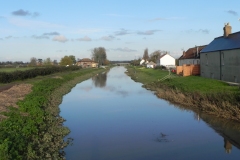 56.-Looking-downstream-from-Athelney-Rail-Bridge
