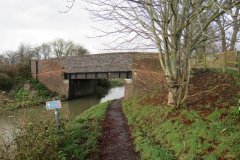 1.-Huntworth-Bridge-downstream-face