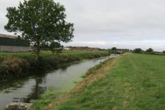 16.-Looking-downstream-from-Pilhay-Farm-bridge