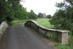 10.Dinder-House-bridge-Upstream-Parapet