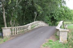 11.Dinder-House-bridge-Downstream-Parapet